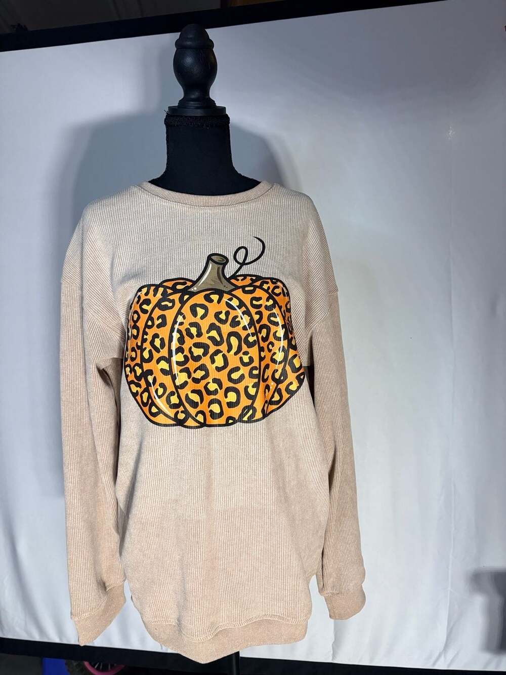Pumpkin Round Neck Long Sleeve Sweatshirt –